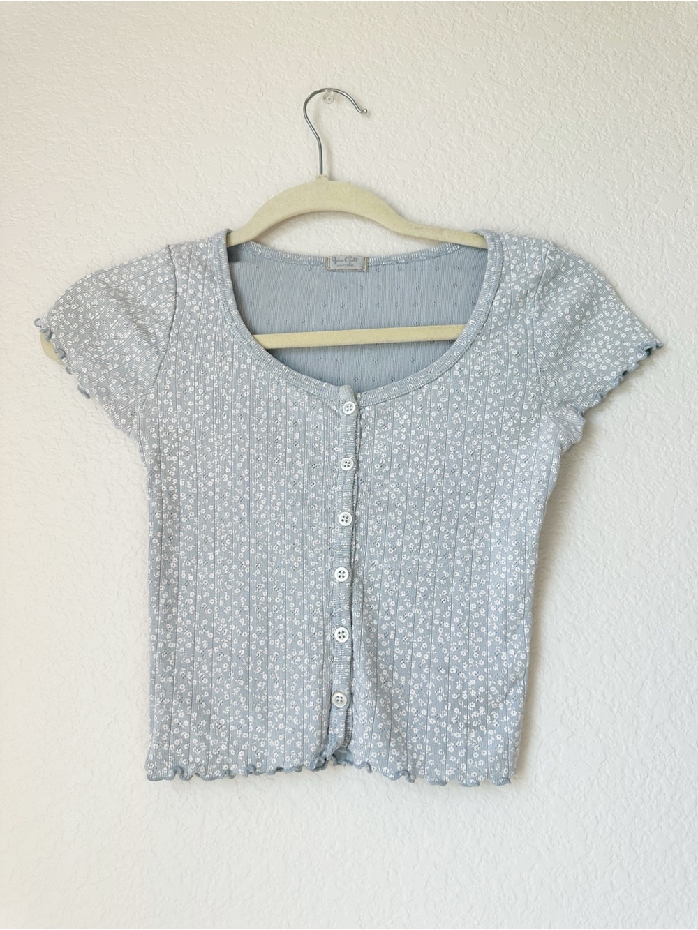 J. Galt Light Blue Floral Ribbed Button-Front Crop Top